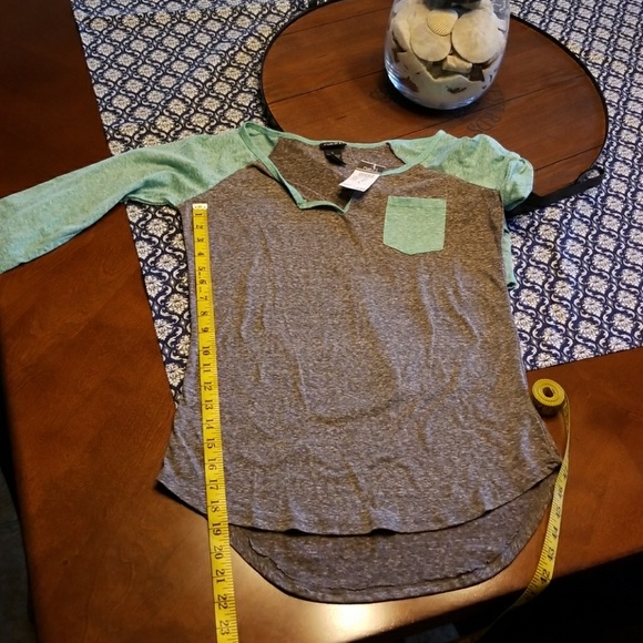 NWT Rue21 Turquoise Baseball Tee - Picture 4 of 4